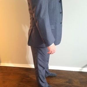 100% Athentic Louis Vuitton 3 Button Suit